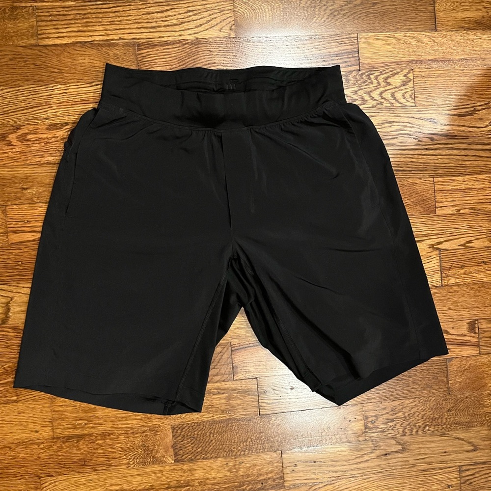 LuluLemon T.H.E. Short 9” Lined - athletic shorts Size:M   Black